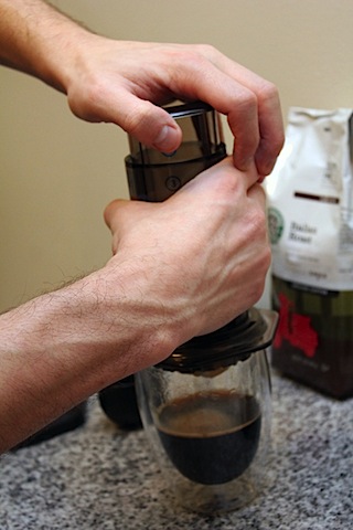 AeroPress-Coffee-Maker-Coffee-Press3.jpg