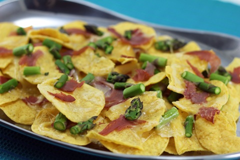 Asparagus-Prosciutto-Gruyere-Nachos-5.jpg