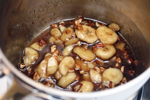 Banana-Pecan-Caramel-Sauce-Final.jpg