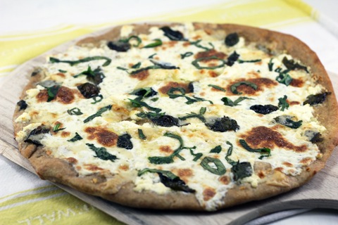 Basil-and-Garlic-White-Pizza-4.jpg
