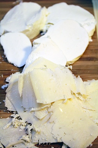 Basil-and-Garlic-White-Pizza-Cheese.jpg