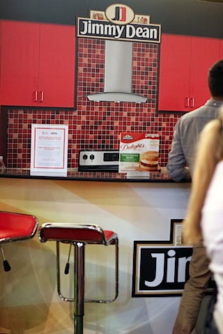 BlogHer-12-Jimmy-Dean.jpg
