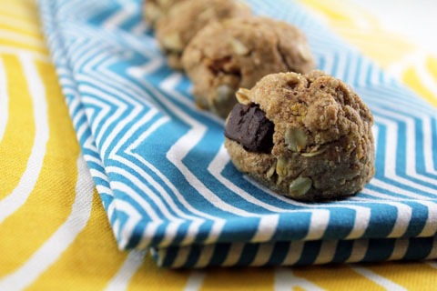 Chocolate-Chili-Mango-Oatmeal-Cookies-1.5.jpg