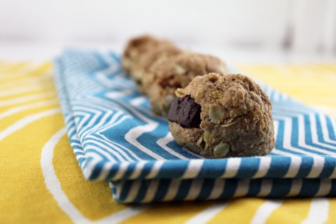 Chocolate-Chili-Mango-Oatmeal-Cookies-3.jpg