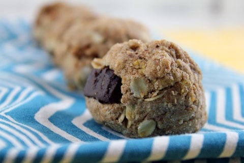 Chocolate-Chili-Mango-Oatmeal-Cookies-4.jpg
