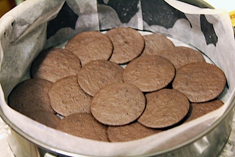 Chocolate-Ricotta-Cake-Cookie-Layer.jpg