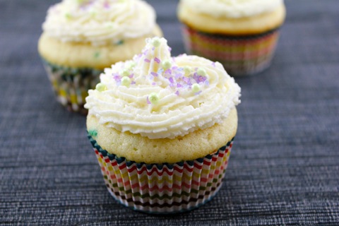 Confetti-Cupcakes-with-Champagne-Custard-Filling-3.jpg
