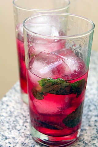 Cranberry-Mojito-Cranberry-Mint.jpg