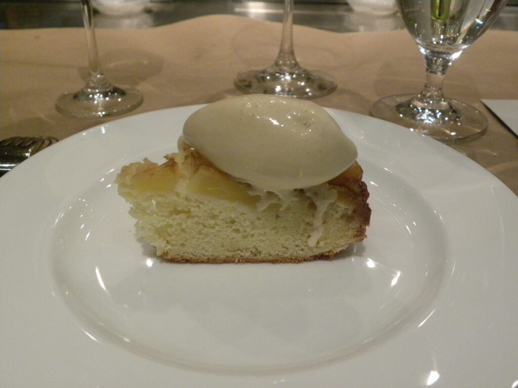 pineapple upside-down cake