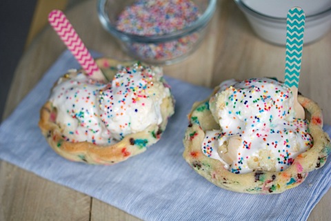 Double Cookie Marshmallow Ice Cream Sundaes 6.jpg