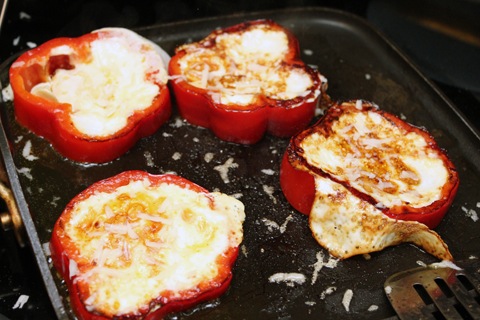 Eggs-in-a-Red-Pepper-Eggs-Flipped.jpg