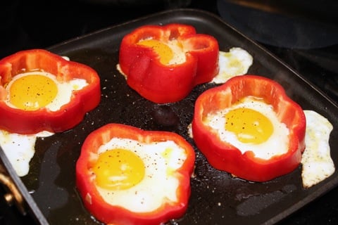 Eggs-in-a-Red-Pepper-Eggs-Frying-3.jpg
