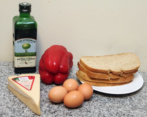 Eggs-in-a-Red-Pepper-Ingredients.jpg