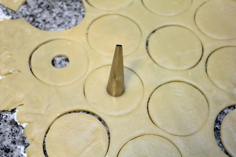 Fudge-Stripes-Cookies-Circles.jpg