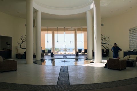 Honeymoon-Los-Cabos-Pueblo-Bonito-Pacifica-Lobby.jpg