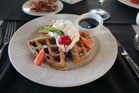 Honeymoon-Los-Cabos-Pueblo-Bonito-Pacifica-Siempre-Waffles.jpg