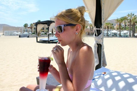 Honeymoon-Los-Cabos-Pueblo-Bonito-Pacifica-Sues-Sangria.jpg
