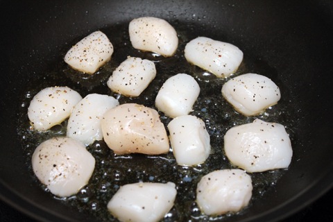 Mango-Scallops-Raw.jpg