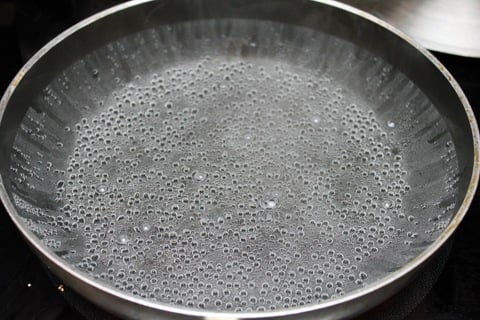 Mexican-Quinoa-Boiling-Water-Poached-Egg.jpg