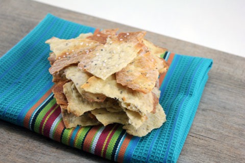 Olive-Oil-Black-Pepper-Crackers-2.jpg
