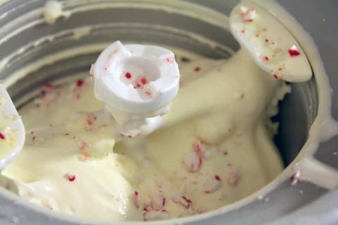 Peppermint-Marshmallow-Ice-Cream-Candy-Cane-Ice-Cream.jpg