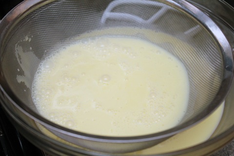 Peppermint-Marshmallow-Ice-Cream-Strain-Custard.jpg