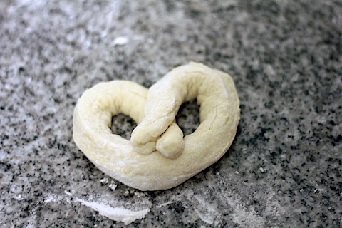 Pumpkin-Beer-Pretzels-Dough-Roll-3.jpg