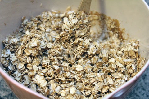 Quinoa-Granola-with-Dark-Chocolate-Pomegranate-Maple-Syrup.jpg
