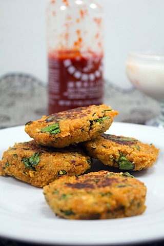 Sriracha Quinoa Cakes 5.jpg
