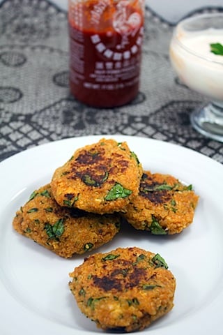 Sriracha Quinoa Cakes 6.jpg
