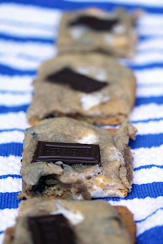 smores-cookie-bar-line.jpg